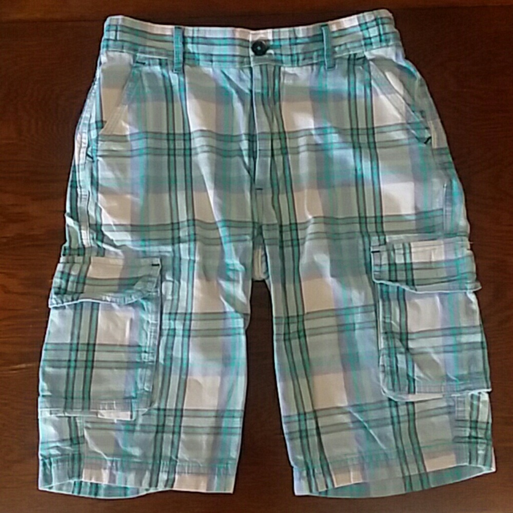 Boy's Workwear Co. Cargo shorts size 9 -10 yrs